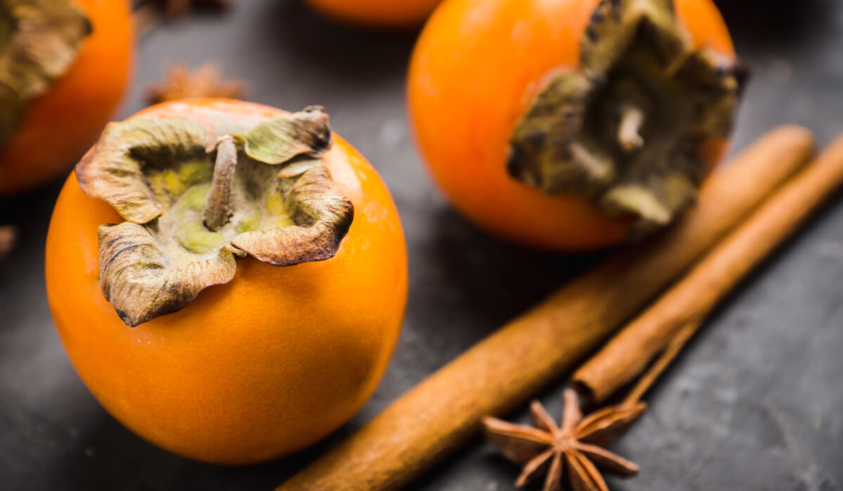 Scopri di più sull'articolo I CACHI, FRUTTI DELL’ALBERO DELLE SETTE VIRTÙ