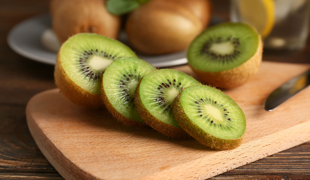 Scopri di più sull'articolo IL KIWI: BUONO, SALUTARE E VERSATILE